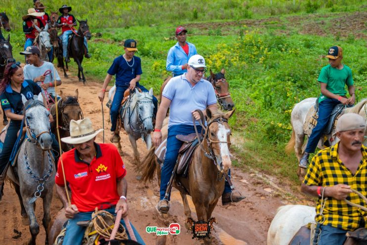 Cavaleiros e amazonas lotam as ruas de Cachoeira do Aranã, durante a Cavalgada Show 224