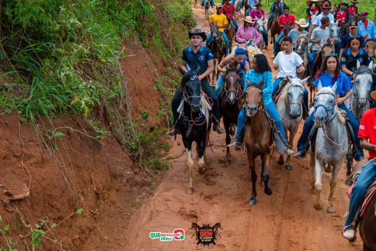 Cavaleiros e amazonas lotam as ruas de Cachoeira do Aranã, durante a Cavalgada Show 226