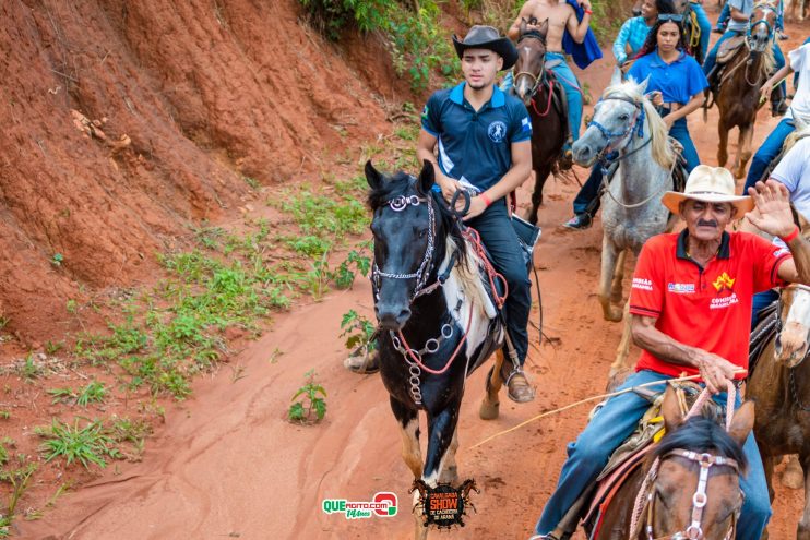 Cavaleiros e amazonas lotam as ruas de Cachoeira do Aranã, durante a Cavalgada Show 228