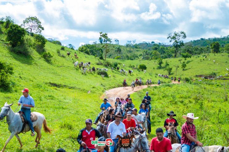 Cavaleiros e amazonas lotam as ruas de Cachoeira do Aranã, durante a Cavalgada Show 237