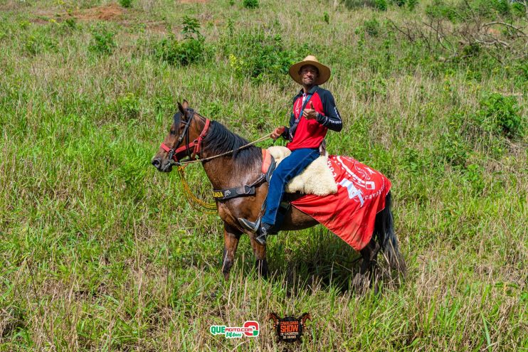 Cavaleiros e amazonas lotam as ruas de Cachoeira do Aranã, durante a Cavalgada Show 244