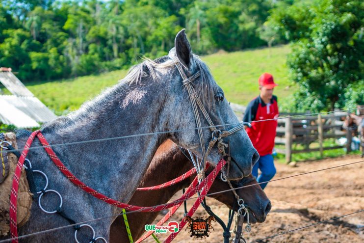 Cavaleiros e amazonas lotam as ruas de Cachoeira do Aranã, durante a Cavalgada Show 254