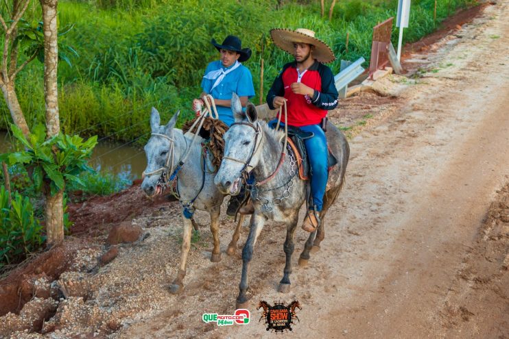 Cavaleiros e amazonas lotam as ruas de Cachoeira do Aranã, durante a Cavalgada Show 291