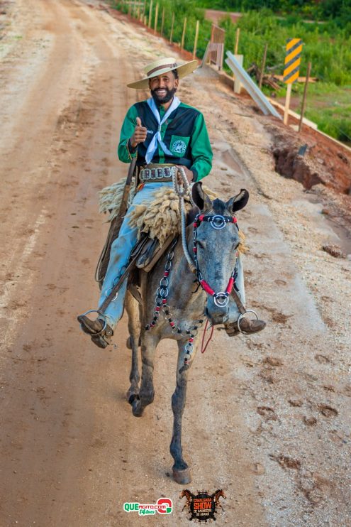 Cavaleiros e amazonas lotam as ruas de Cachoeira do Aranã, durante a Cavalgada Show 295