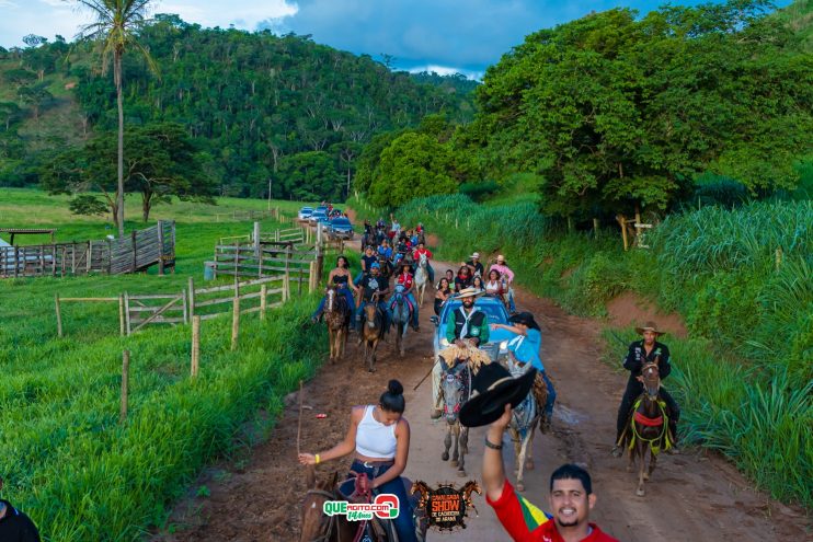 Cavaleiros e amazonas lotam as ruas de Cachoeira do Aranã, durante a Cavalgada Show 314