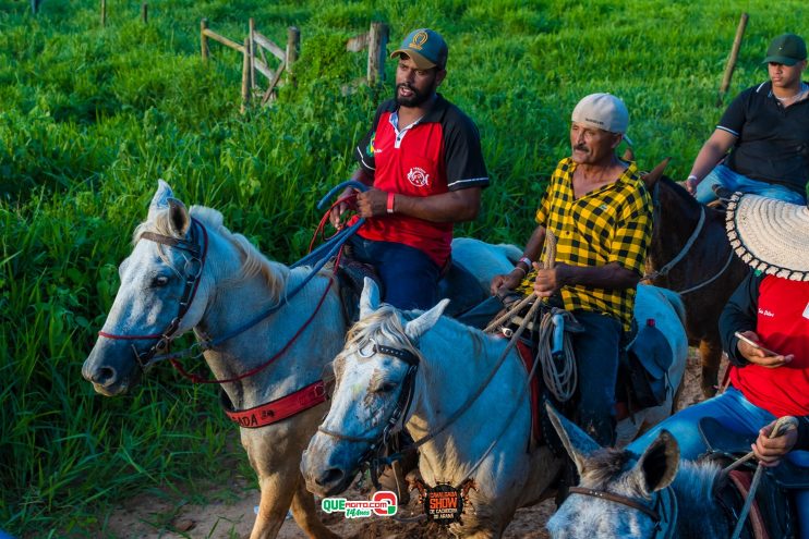 Cavaleiros e amazonas lotam as ruas de Cachoeira do Aranã, durante a Cavalgada Show 317