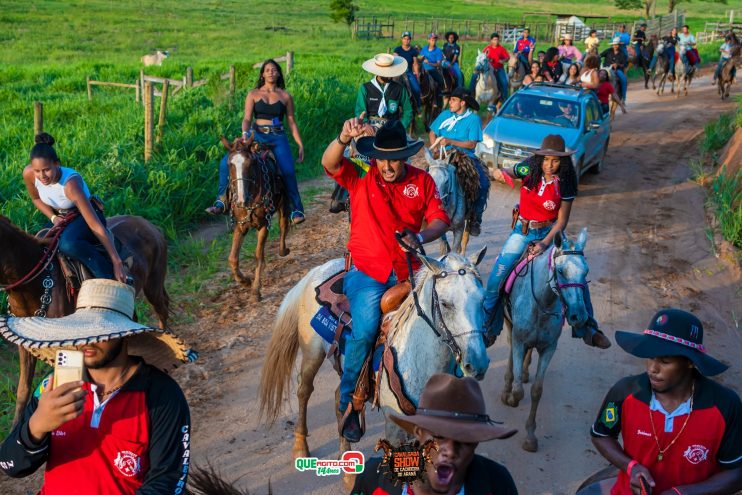 Cavaleiros e amazonas lotam as ruas de Cachoeira do Aranã, durante a Cavalgada Show 318