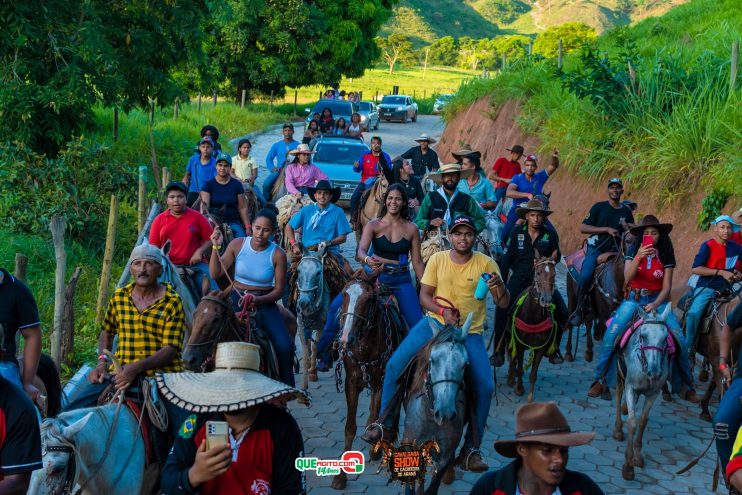 Cavaleiros e amazonas lotam as ruas de Cachoeira do Aranã, durante a Cavalgada Show 323