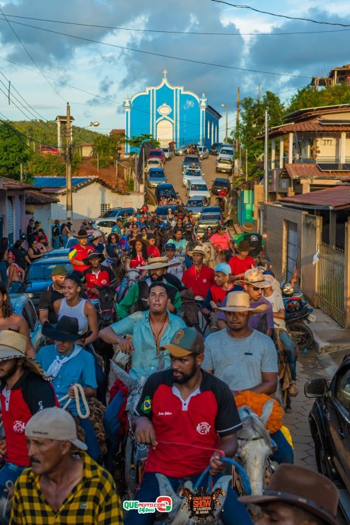 Cavaleiros e amazonas lotam as ruas de Cachoeira do Aranã, durante a Cavalgada Show 331