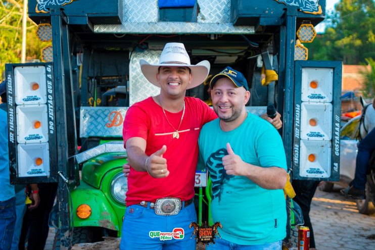 Cavaleiros e amazonas lotam as ruas de Cachoeira do Aranã, durante a Cavalgada Show 342