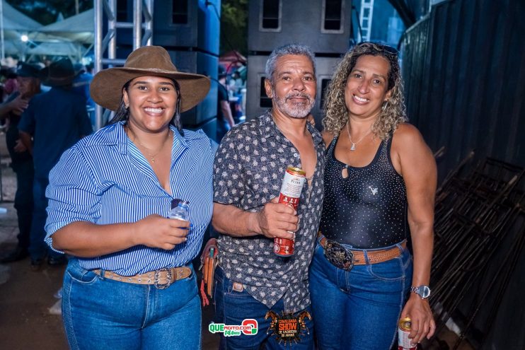 Cavaleiros e amazonas lotam as ruas de Cachoeira do Aranã, durante a Cavalgada Show 364