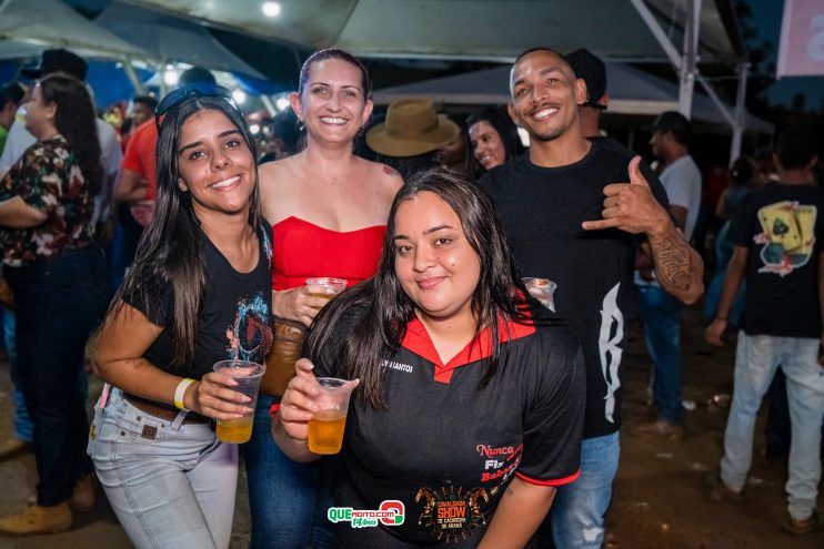 Cavaleiros e amazonas lotam as ruas de Cachoeira do Aranã, durante a Cavalgada Show 370