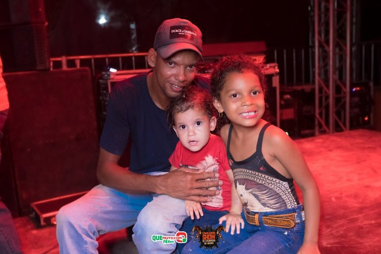 Cavaleiros e amazonas lotam as ruas de Cachoeira do Aranã, durante a Cavalgada Show 395