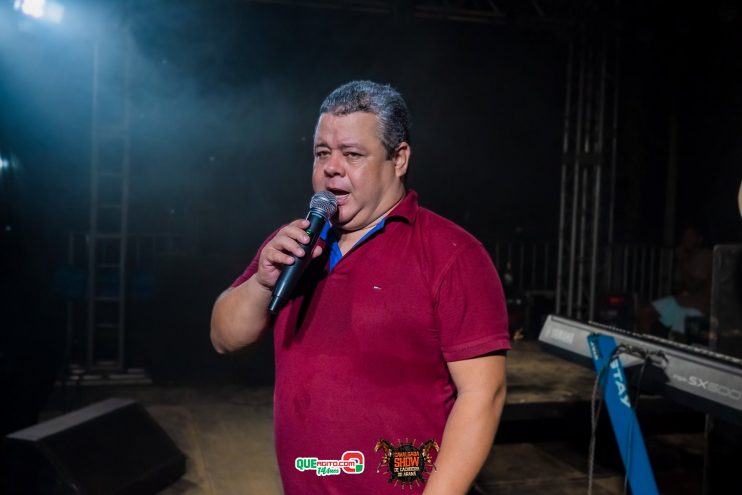 Cavaleiros e amazonas lotam as ruas de Cachoeira do Aranã, durante a Cavalgada Show 447