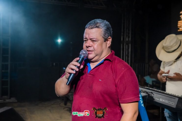 Cavaleiros e amazonas lotam as ruas de Cachoeira do Aranã, durante a Cavalgada Show 449