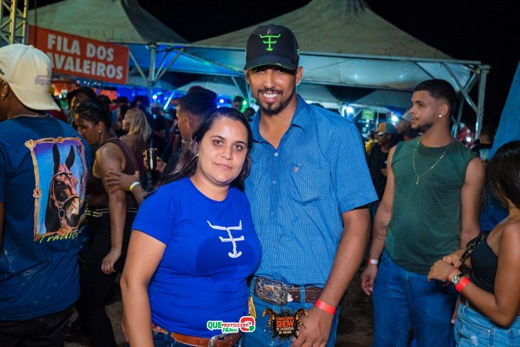 Cavaleiros e amazonas lotam as ruas de Cachoeira do Aranã, durante a Cavalgada Show 481