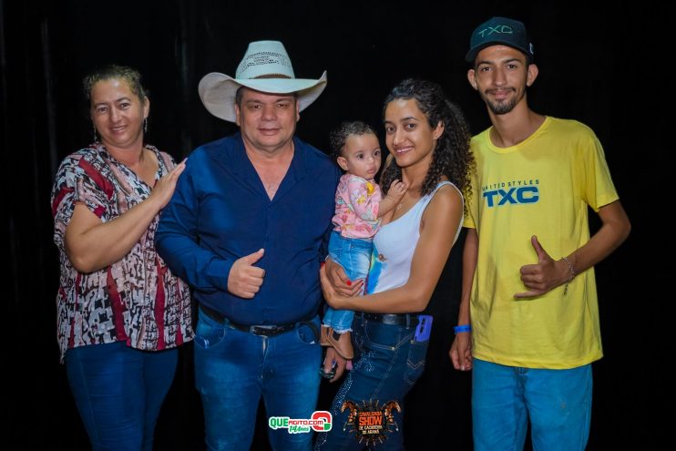 Cavaleiros e amazonas lotam as ruas de Cachoeira do Aranã, durante a Cavalgada Show 532