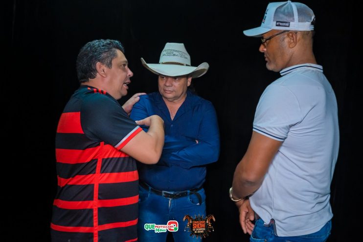 Cavaleiros e amazonas lotam as ruas de Cachoeira do Aranã, durante a Cavalgada Show 535