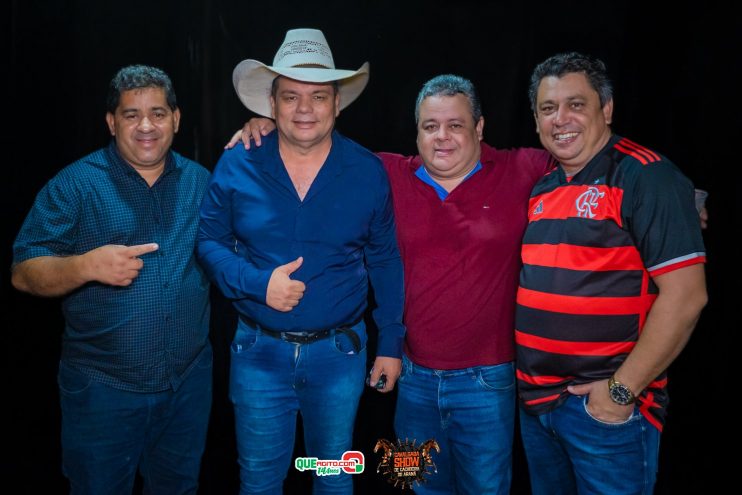 Cavaleiros e amazonas lotam as ruas de Cachoeira do Aranã, durante a Cavalgada Show 539