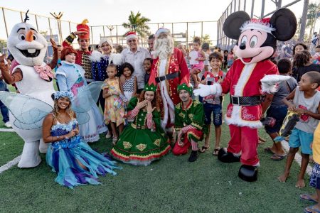 Porto Seguro: Natal do Bem leva magia e alegria para a Praça da Família 4