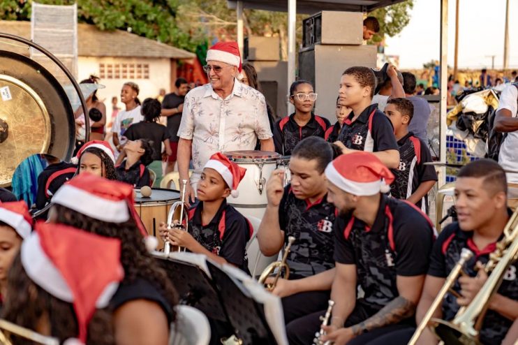 Porto Seguro: Natal do Bem leva magia e alegria para a Praça da Família 19