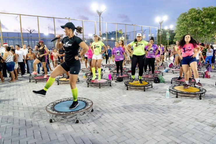 Porto Seguro: Natal do Bem leva magia e alegria para a Praça da Família 14