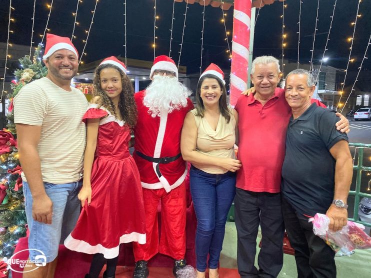 Coral natalino e visita do Papai Noel são as atrações da noite de abertura do Natal das Luzes de Itagimirim 13