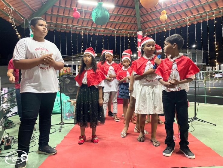 Coral natalino e visita do Papai Noel são as atrações da noite de abertura do Natal das Luzes de Itagimirim 27