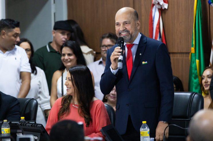 POSSE EM EUNÁPOLIS: Robério retorna nos braços do povo para o quarto mandato como prefeito 13