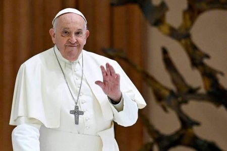 Papa Francisco escolhe primeira mulher para comandar importante departamento no Vaticano 5