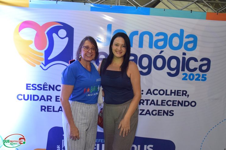 Abertura da Jornada Pedagógica reúne mais de mil e quinhentos profissionais da educação em Eunápolis 15