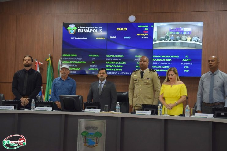 Câmara de Eunápolis celebra os 200 anos da PMBA em sessão especial 26