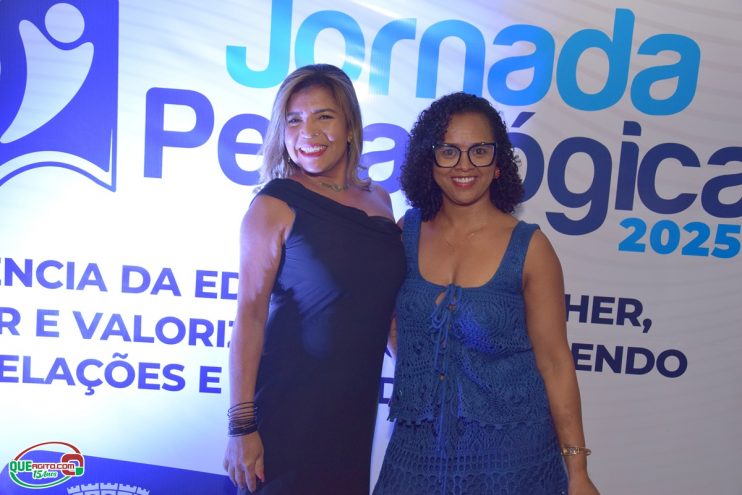 Abertura da Jornada Pedagógica reúne mais de mil e quinhentos profissionais da educação em Eunápolis 27