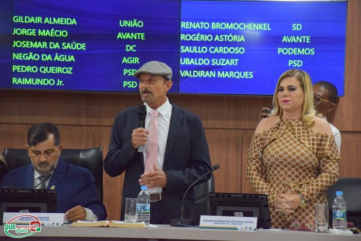 Sessão de abertura do ano legislativo reúne autoridades dos três Poderes na Câmara de Eunápolis 20