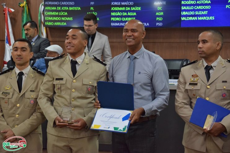 Câmara de Eunápolis celebra os 200 anos da PMBA em sessão especial 47