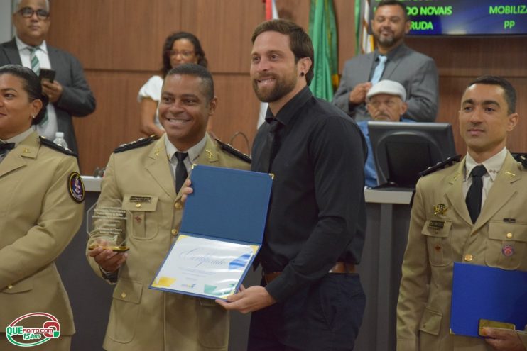 Câmara de Eunápolis celebra os 200 anos da PMBA em sessão especial 49