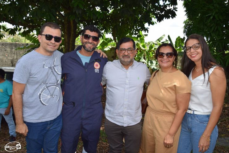 Prefeito Robério Oliveira entrega nova ambulância para o SAMU Eunápolis 49