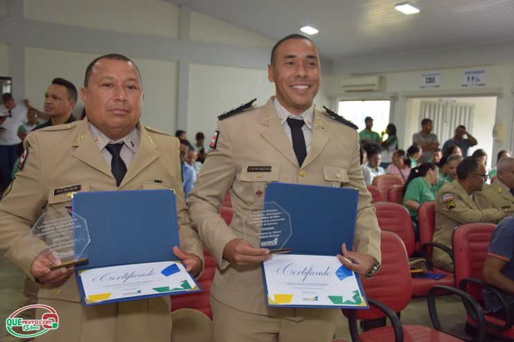 Câmara de Eunápolis celebra os 200 anos da PMBA em sessão especial 63