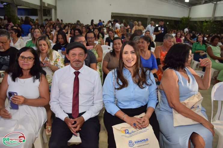 Abertura da Jornada Pedagógica reúne mais de mil e quinhentos profissionais da educação em Eunápolis 59