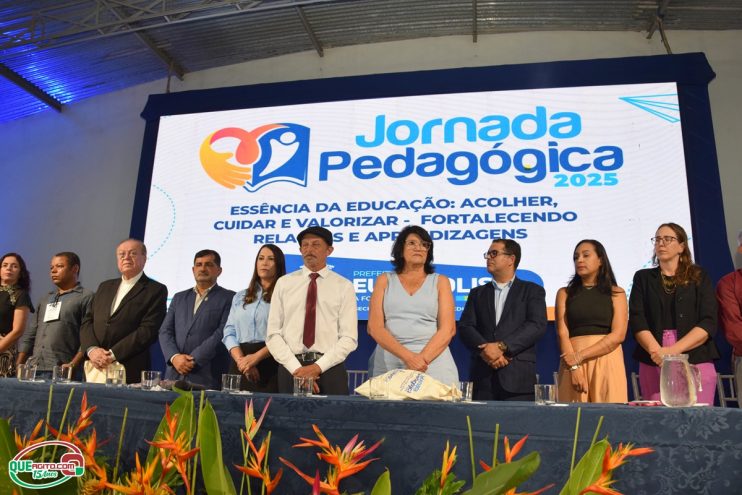 Abertura da Jornada Pedagógica reúne mais de mil e quinhentos profissionais da educação em Eunápolis 66