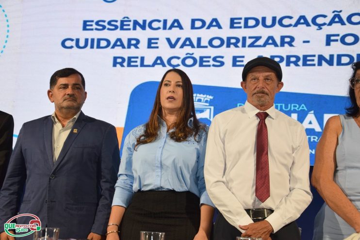 Abertura da Jornada Pedagógica reúne mais de mil e quinhentos profissionais da educação em Eunápolis 77