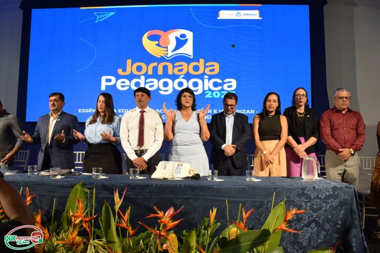 Abertura da Jornada Pedagógica reúne mais de mil e quinhentos profissionais da educação em Eunápolis 89