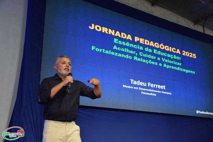 Abertura da Jornada Pedagógica reúne mais de mil e quinhentos profissionais da educação em Eunápolis 108