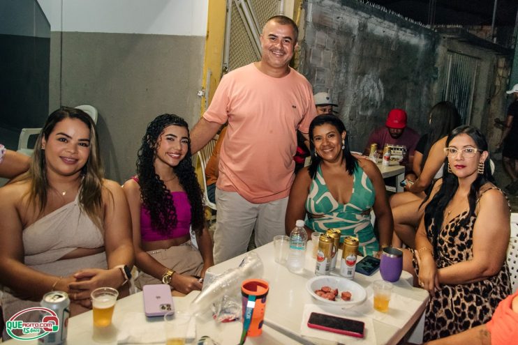 Madson Lima comemora aniversário ao lado de amigos e familiares 17