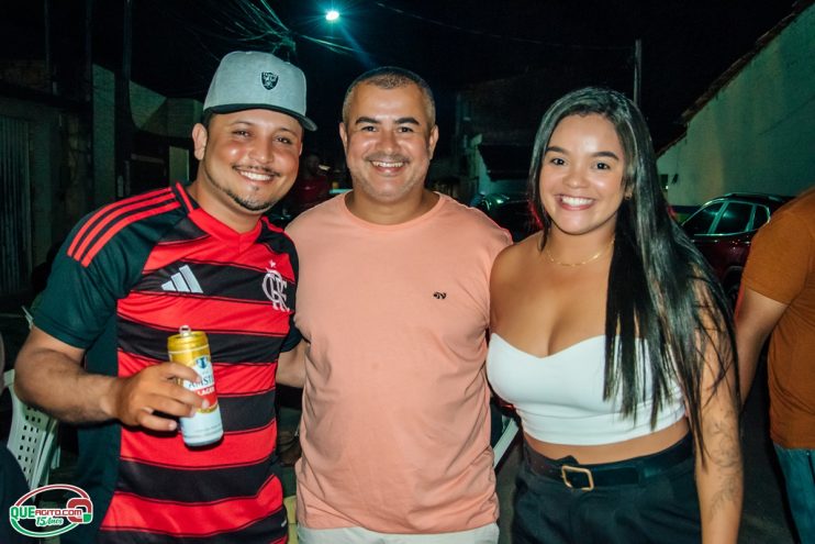 Madson Lima comemora aniversário ao lado de amigos e familiares 28