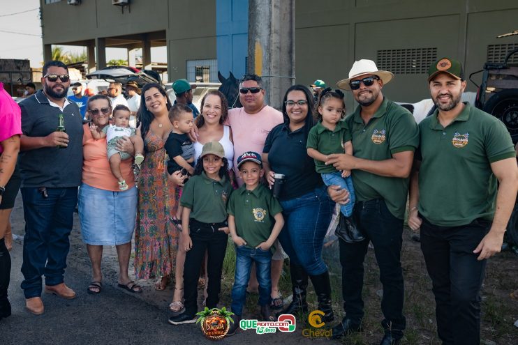 Centenas de cavaleiros e amazonas lotam as ruas de Canavieiras, durante a 1ª edição da Cavalgada do Litoral 98