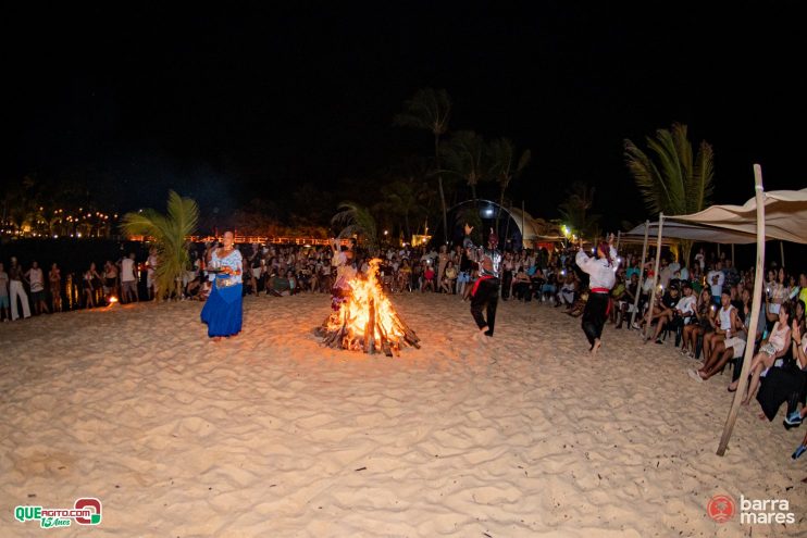 O Grande Retorno do Luau Barramares: Tradição, Música e Magia em Porto Seguro! 243