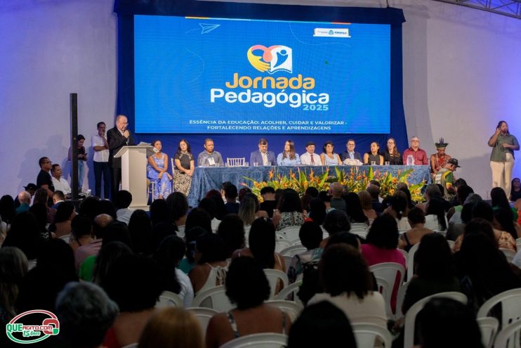 Abertura da Jornada Pedagógica reúne mais de mil e quinhentos profissionais da educação em Eunápolis 134