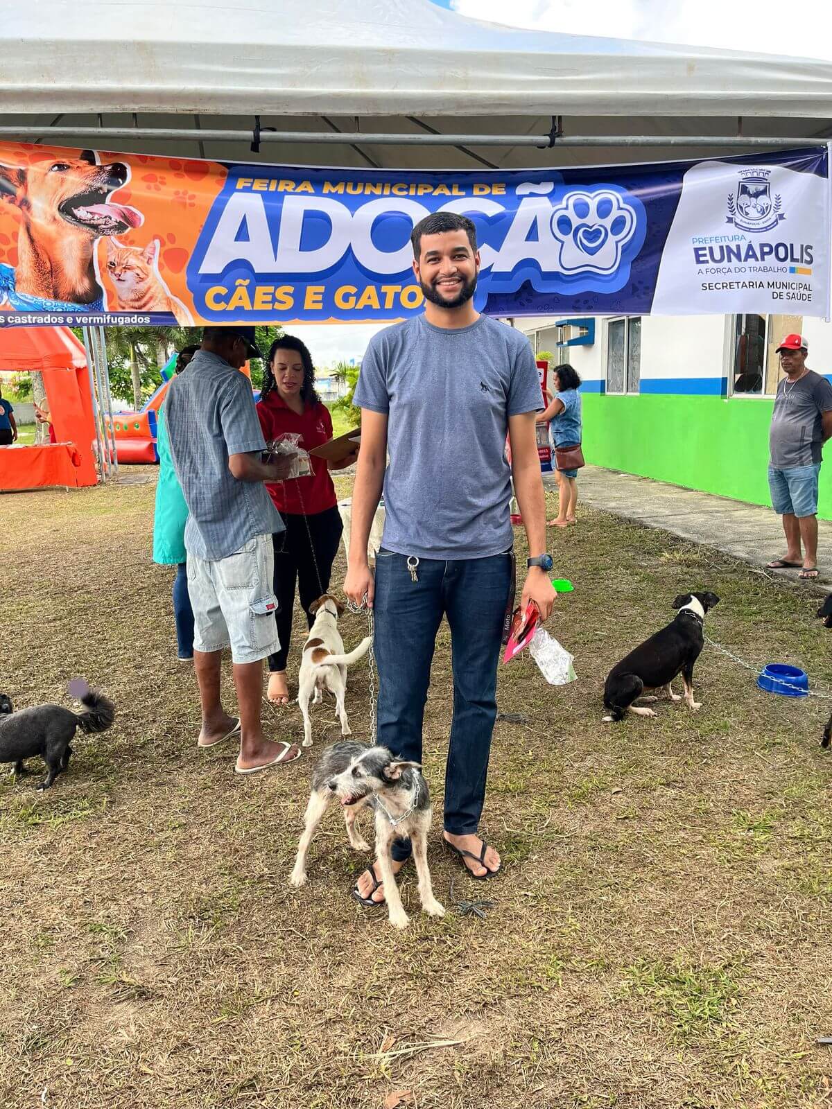 Primeira Feira de Adoção de Animais de Eunápolis supera expectativas com mais de 30 adoções em menos de 4 horas 6