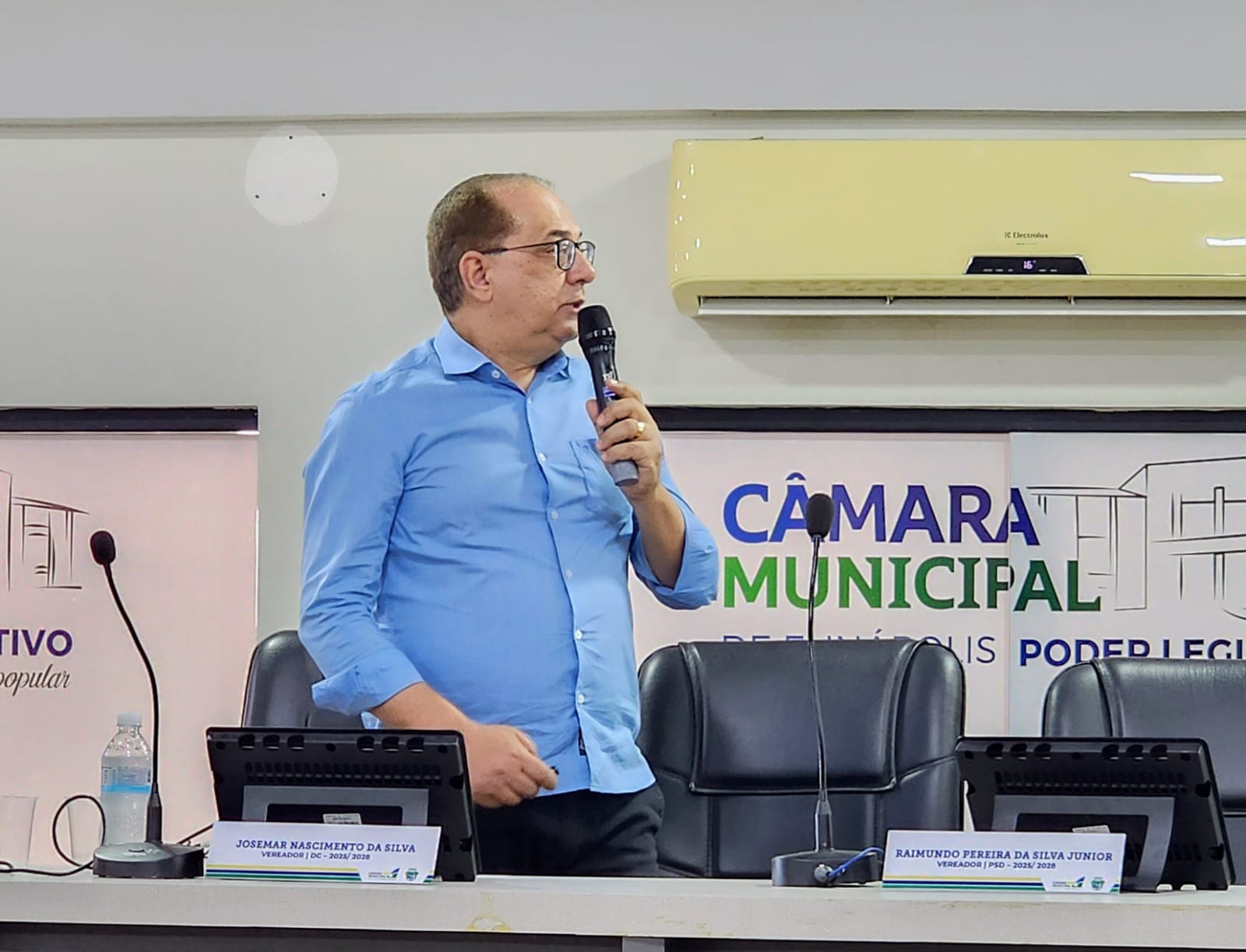 Câmara de Eunápolis recebe prestação de contas da prefeitura durante audiência pública 7